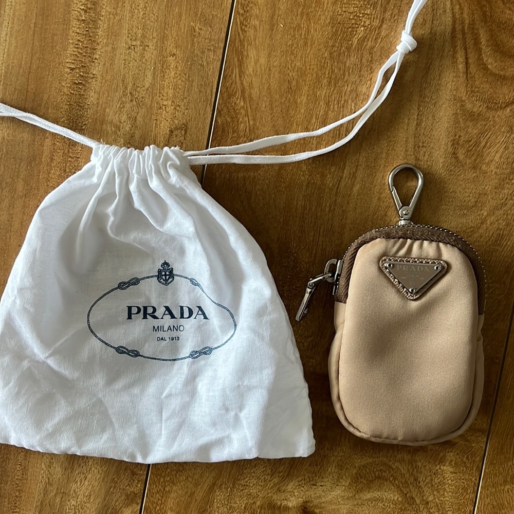 Re-Nylon Mini Pouch - Picture 5 of 10